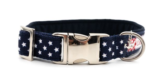 CHEZ LILLI Halsband White Mini-Stars Blau Größe M